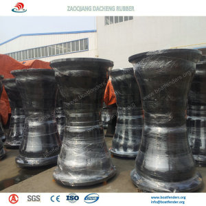 Widely Used Rubber Boat Fenders on Sea Port